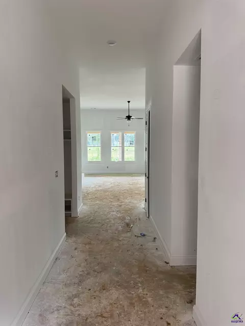 Entry Way - 6 Pleasant Oaks Dr, Perry, GA 31069 photo 1 of 2