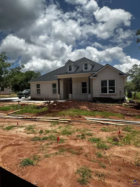 Exterior - 6 Pleasant Oaks Dr, Perry, GA 31069 photo 2 of 3