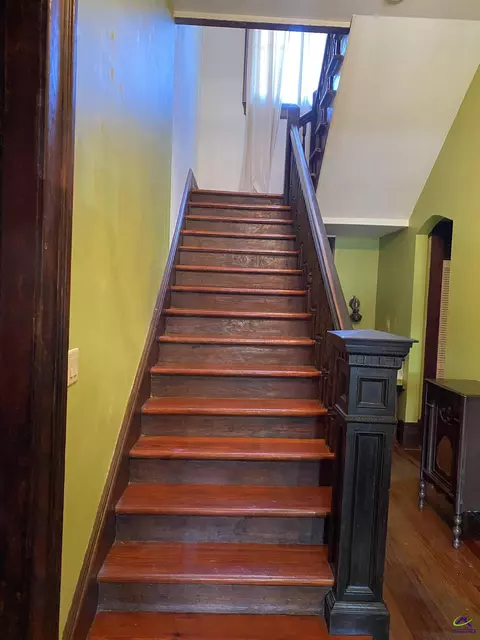 Entry Way - 620 Barlow St, Americus, GA 31709 photo 4 of 6