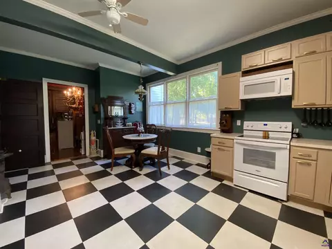 Kitchen - 620 Barlow St, Americus, GA 31709 photo 2 of 5