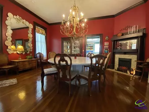 Dining - 620 Barlow St, Americus, GA 31709 photo 1 of 3