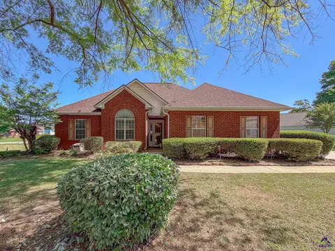 125 Knights Brg, Warner Robins, GA 31093