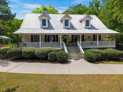 105 Loraine Woods Ct, Macon, GA 31210