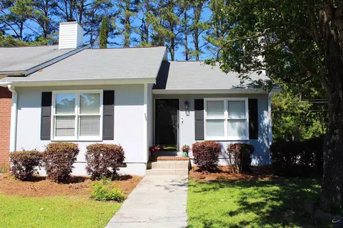 100 Embassy Ct, Macon, GA 31210