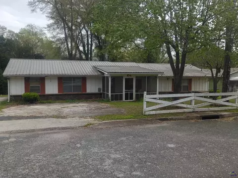 104 Bryant Dr, Perry, GA 31069