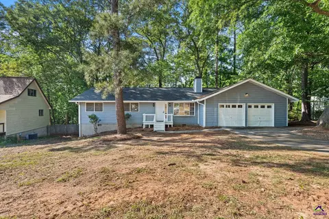 213 Dogwood Glen Dr, Centerville, GA 31028