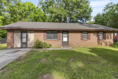 502 Peachtree St, Fort Valley, GA 31030