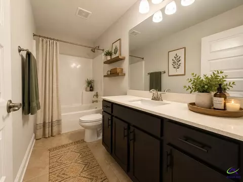 Bath - 608 Britton Way, Macon, GA 31216 photo 4 of 4