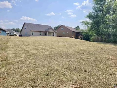 Exterior - 608 Britton Way, Macon, GA 31216 photo 8 of 11