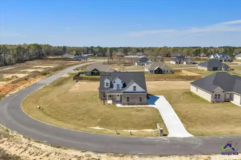426 Burlington Dr, Macon, GA 31052