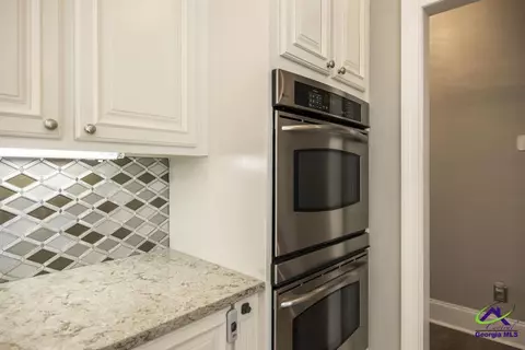 Kitchen - 105 Orchard Ln, Centerville, GA 31028 photo 4 of 5