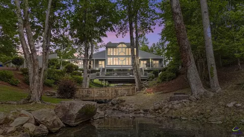 2354 E Gwendale Dr, Lizella, GA 31052