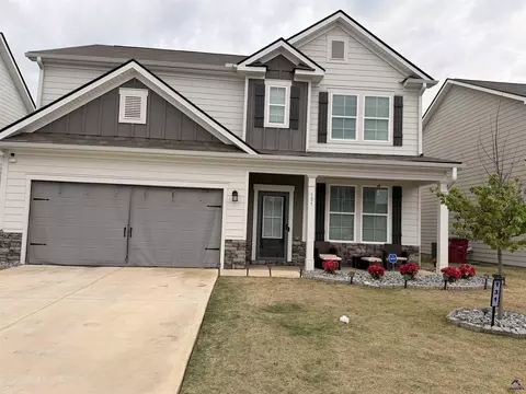 131 Red Birch Ln, Warner Robins, GA 31093