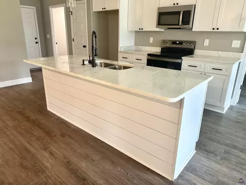 207 Sutton Dr, Perry, GA 31069 photo 9