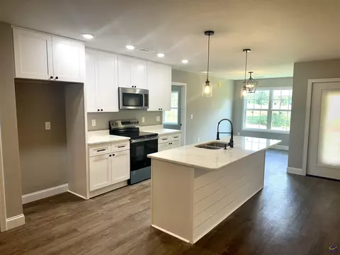 207 Sutton Dr, Perry, GA 31069 photo 6