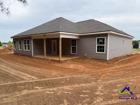 207 Sutton Dr, Perry, GA 31069 photo 2