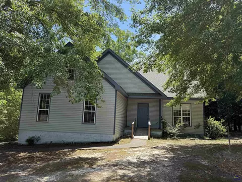 147 Stewart Dr, Warner Robins, GA 31093