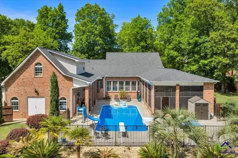 410 Windstone Pl, Bonaire, GA 31005