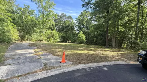 196 Arlington Row, Macon, GA 31210