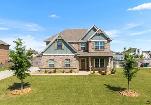 104 Pearl Moss Ln, Kathleen, GA 31047