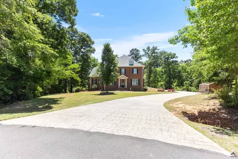 105 Cherry Oak Ct, Byron, GA 31008