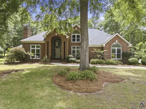 113 Club Ct, Warner Robins, GA 31088