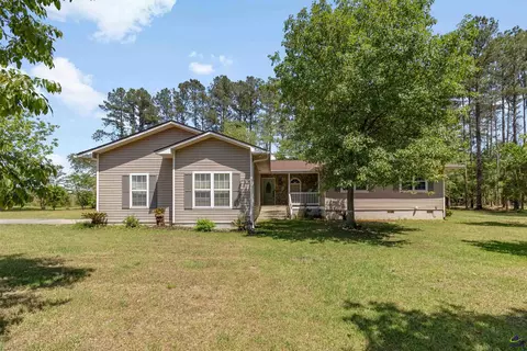 2049 Willow Lake Rd, Fort Valley, GA 31030