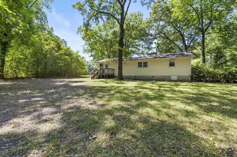 Exterior - 826 Oak Ridge Dr, Perry, GA 31069 photo 4 of 6