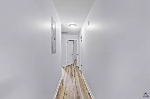 Entry Way - 826 Oak Ridge Dr, Perry, GA 31069 photo 1 of 1