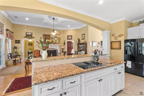 Kitchen - 110 Bartlett Way, Centerville, GA 31028 photo 3 of 8