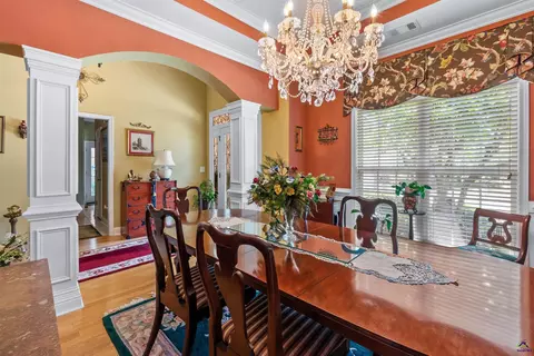 Dining - 110 Bartlett Way, Centerville, GA 31028 photo 3 of 5