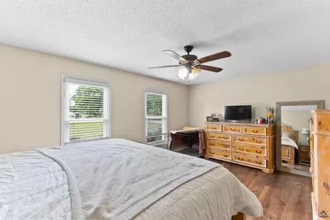 Bedroom - 104 Buckingham Pl, Perry, GA 31069 photo 3 of 4