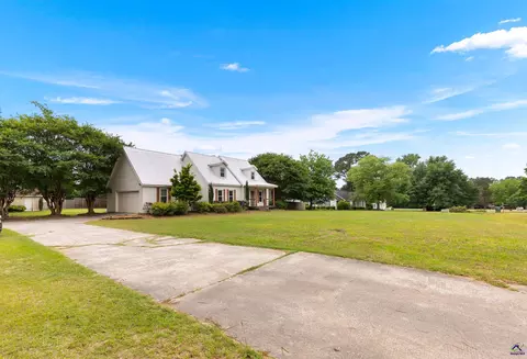 Exterior - 104 Buckingham Pl, Perry, GA 31069 photo 7 of 19