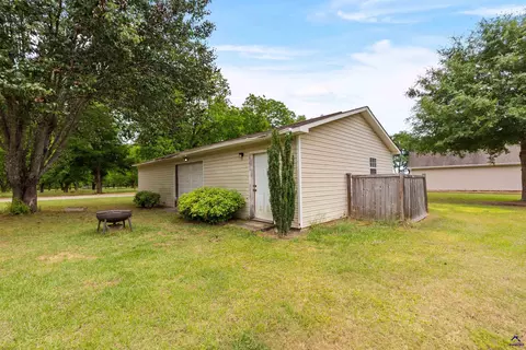 Exterior - 104 Buckingham Pl, Perry, GA 31069 photo 10 of 19