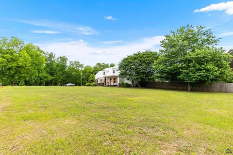 Exterior - 104 Buckingham Pl, Perry, GA 31069 photo 3 of 19