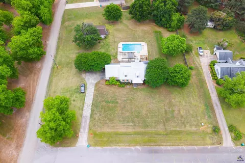 View/Area - 104 Buckingham Pl, Perry, GA 31069 photo 2 of 3