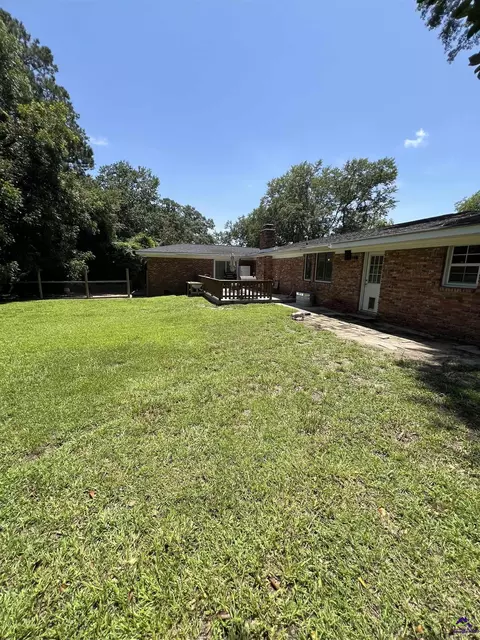 Exterior - 310 Forest Hl, Warner Robins, GA 31088 photo 4 of 5
