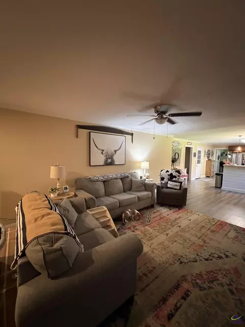 Living - 310 Forest Hl, Warner Robins, GA 31088 photo 4 of 8