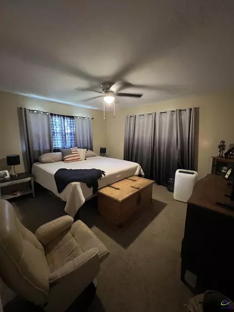 Bedroom - 310 Forest Hl, Warner Robins, GA 31088 photo 1 of 9