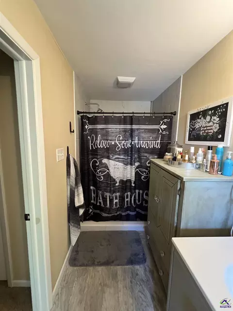 Bath - 310 Forest Hl, Warner Robins, GA 31088 photo 6 of 7
