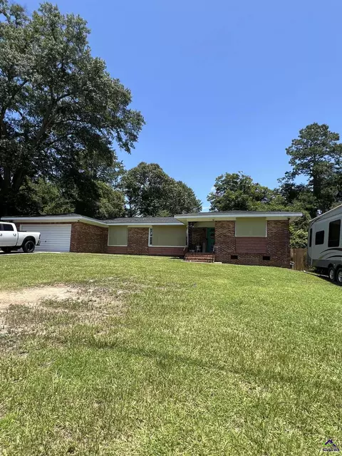 310 Forest Hl, Warner Robins, GA 31088