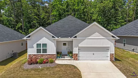 119 Garrett Ln, Bonaire, GA 31005
