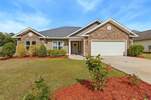 146 Hawks Ridge Trce, Byron, GA 31008