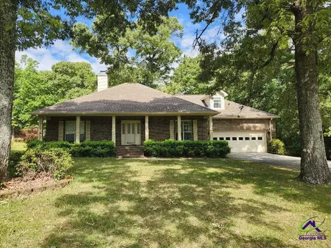 247 Hatcher Rd, Warner Robins, GA 31088