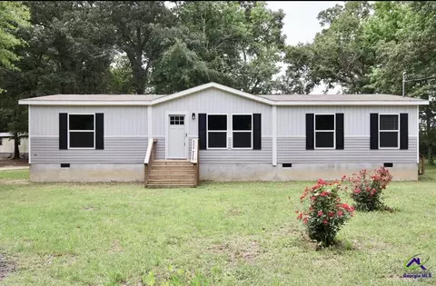 148 Nowhere Rd, Jeffersonville, GA 31044