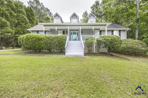 202 Rivoli Oaks Dr, Macon, GA 31210