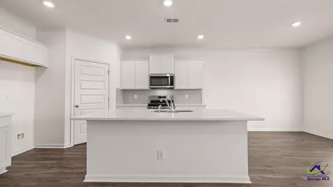 Kitchen - 221 Cattle Dr, Perry, GA 31069 photo 5 of 5