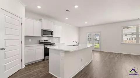 Kitchen - 221 Cattle Dr, Perry, GA 31069 photo 1 of 5
