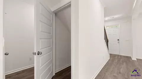 Entry Way - 221 Cattle Dr, Perry, GA 31069 photo 2 of 5