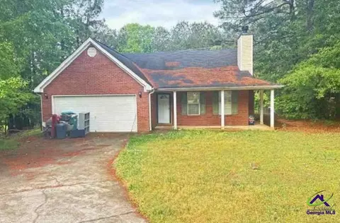 208 Drake Elm Ct, Hampton, GA 30228